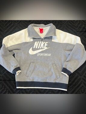 Nike Sweater